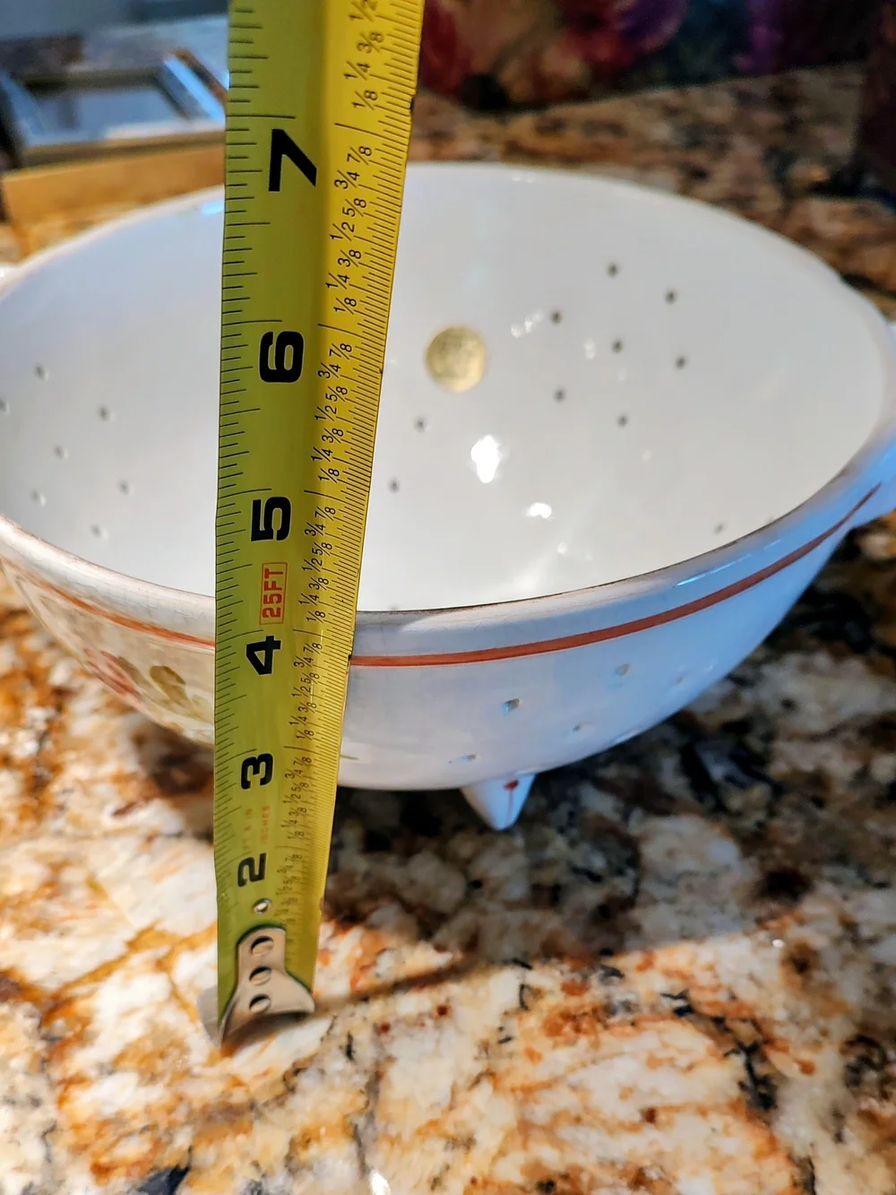 Hand-Painted Bassano Floral Ceramic Colander - White with Multicolor Flowers